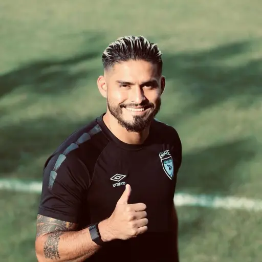Carlos Estrada vuelve a una convocatoria de la Selección Nacional - instagram @chava_estradaoficial13