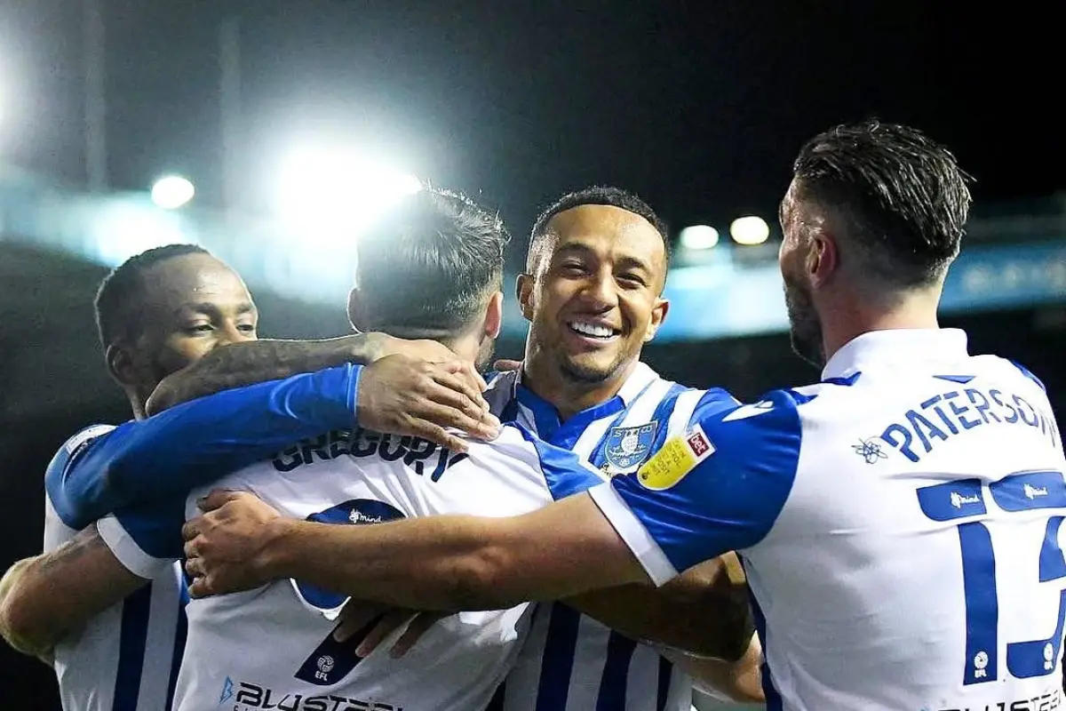Nathaniel Méndez-Laing jugó en el Sheffield Wednesday durante la temporada 22/23 - instagram @mendezlaing11
