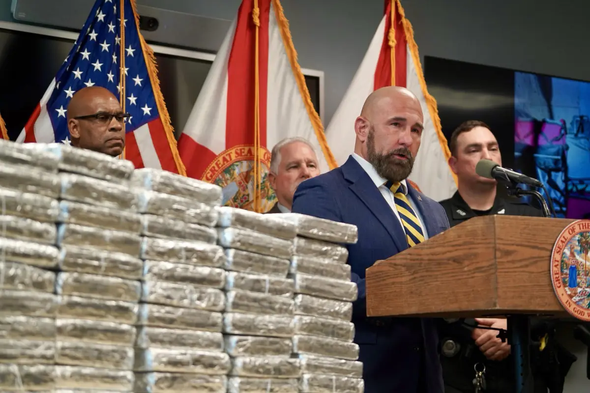 Florida: Interceptan tráiler con 173 kilos de cocaína, EFE