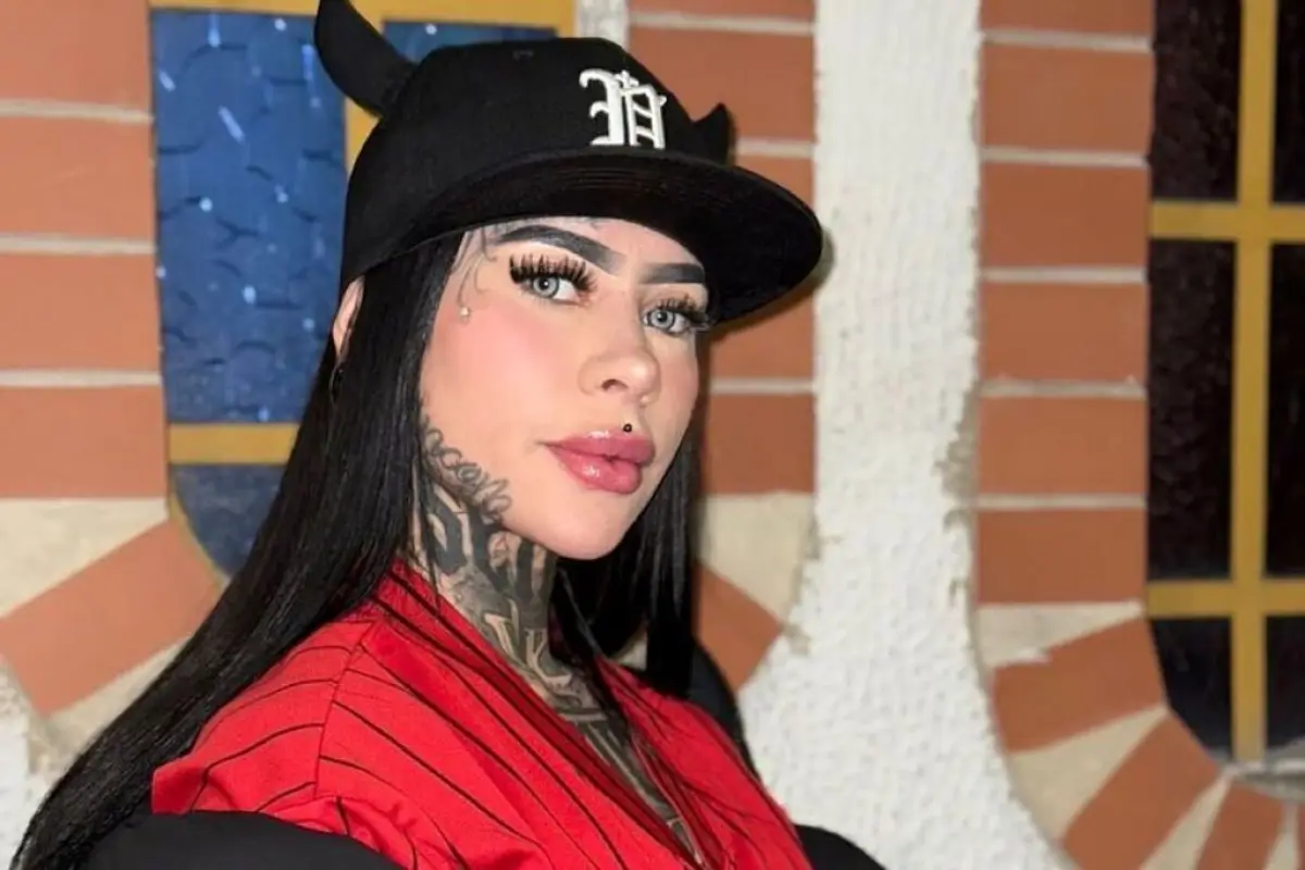 Baby Demoni, Redes sociales