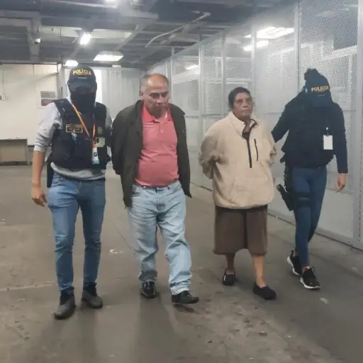 Los detenidos fueron trasladados a la Torre de Tribunales. ,Foto PNC