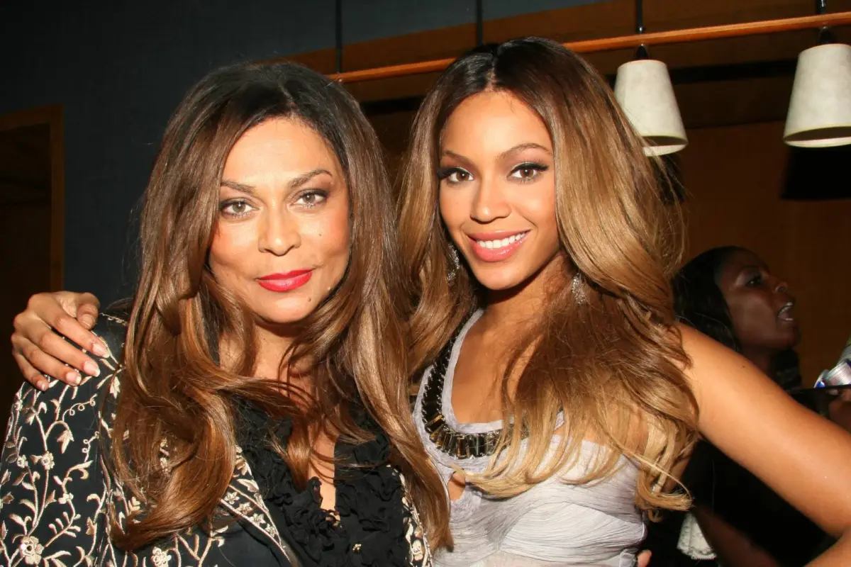 Tina Knowles, mamá de Beyoncé, Redes sociales