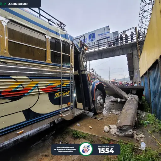 accidente de bus en kilómetro 35 de la Ruta Interamericana