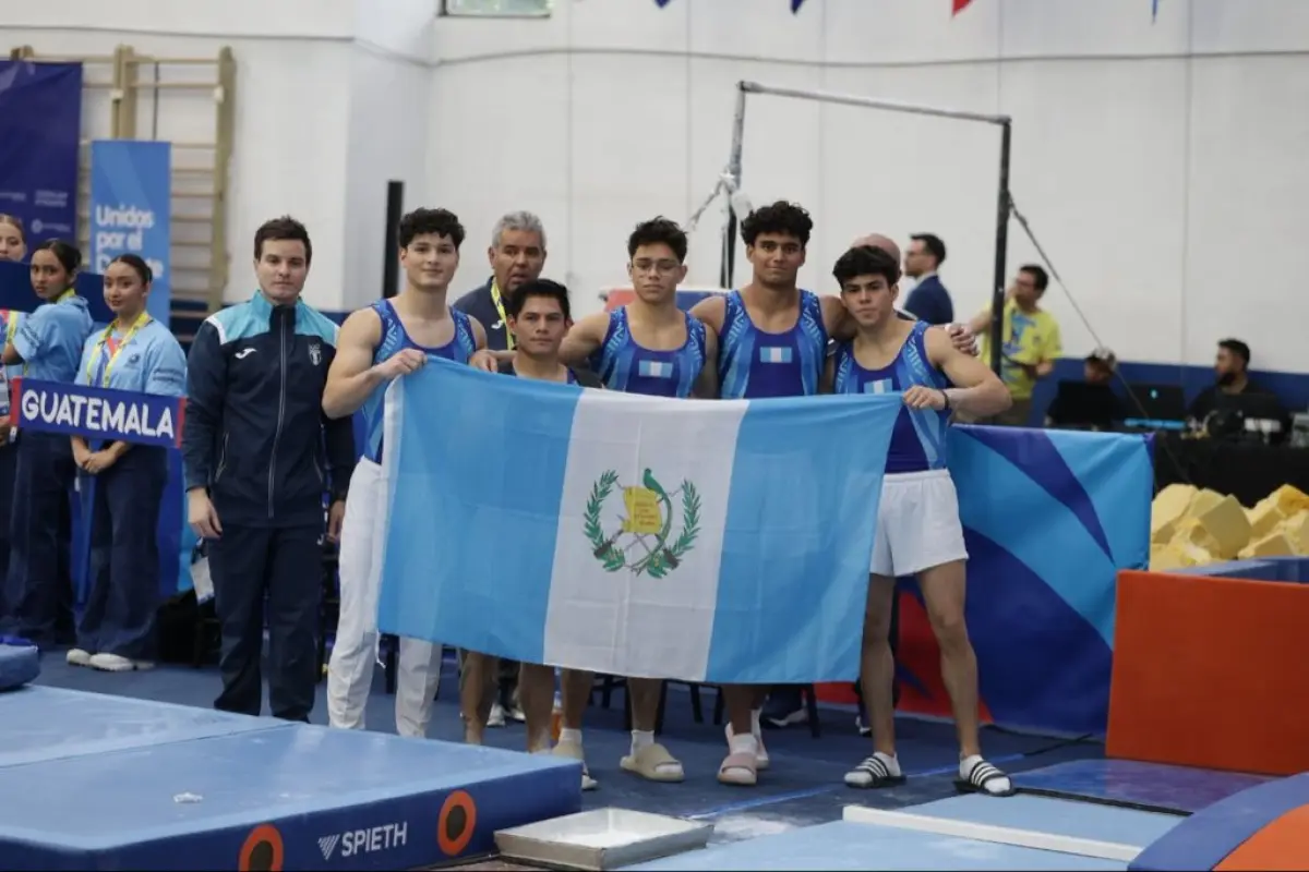El equipo de gimnasia de Guatemala en competición en Juegos Centroamericanos 2025