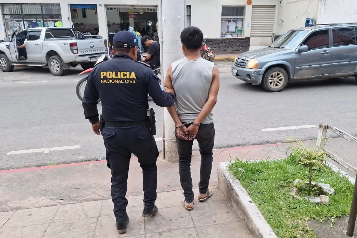 El presunto agresor de la menor de 15 años fue detenido., PNC