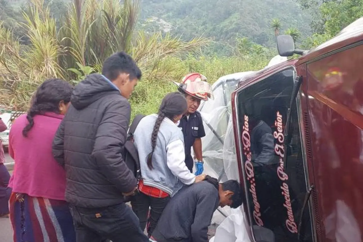 ., Bomberos Municipales Departamentales