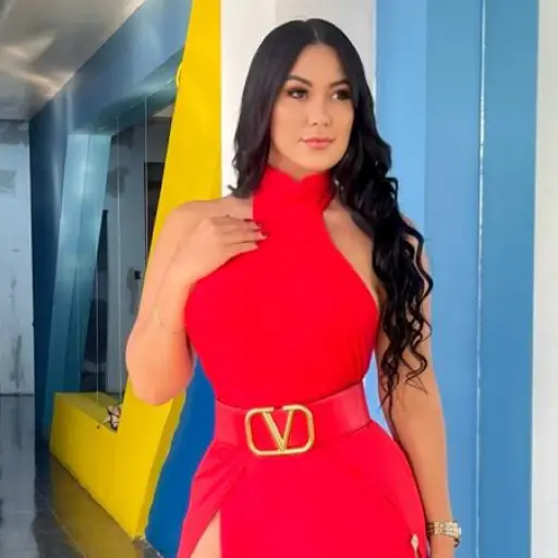 María Villalobos ,Instagram