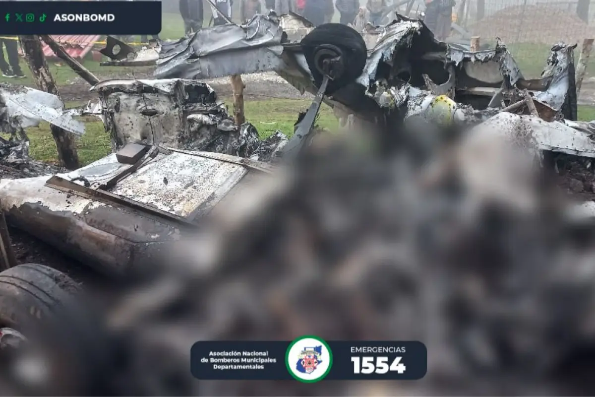 Tres personas murieron en el marco del accidente aéreo en Tecpán Guatemala, Chimaltenango., Bomberos Municipales Departamentales