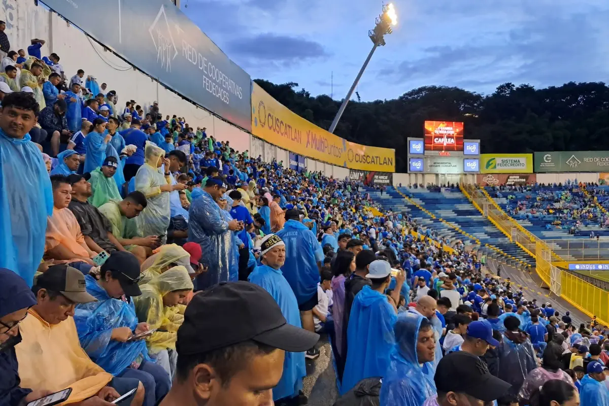 Estadios Cuscatlán , x.com/quepasasv_