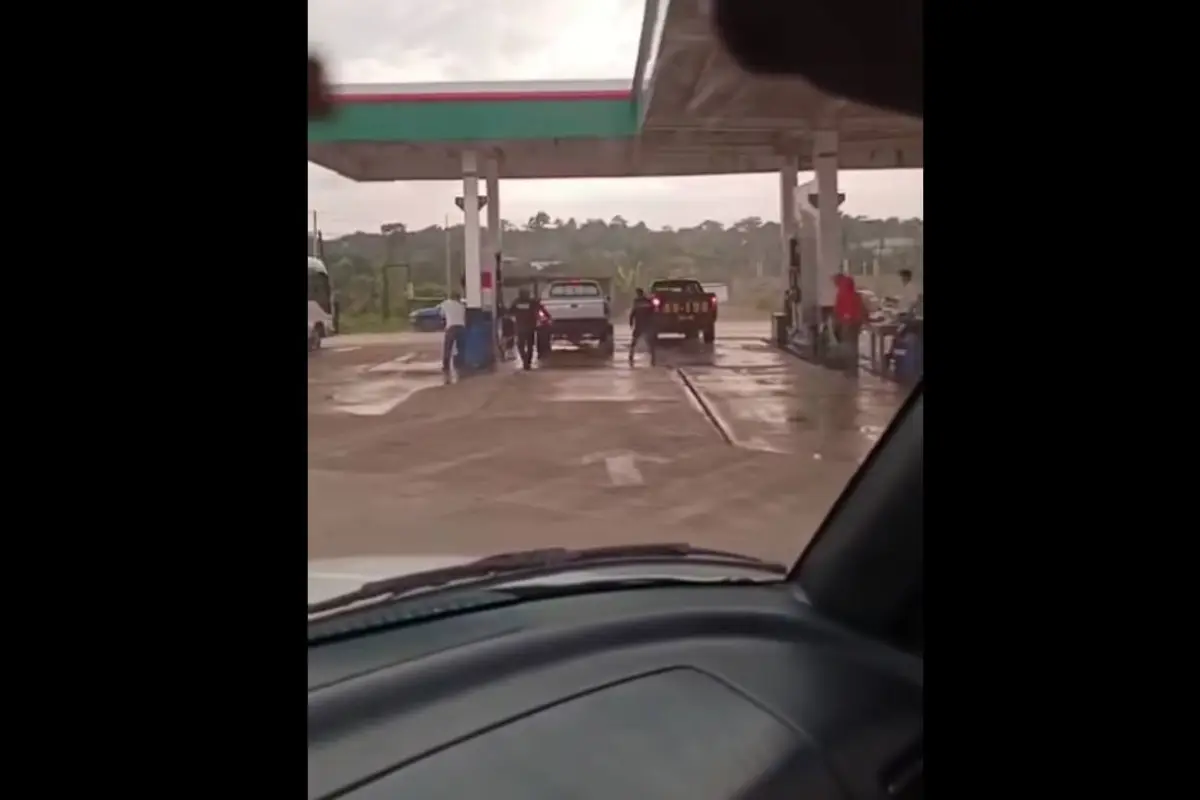 PNC se enfrenta a asaltantes en aldea Cantabal, Playa Grande, Ixcán, Quihcé. , Foto PNC