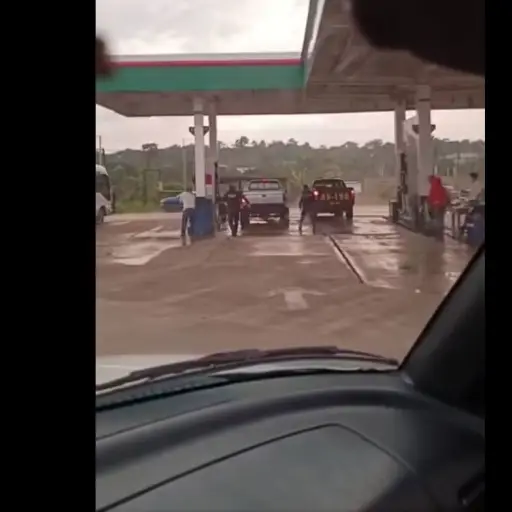 PNC se enfrenta a asaltantes en aldea Cantabal, Playa Grande, Ixcán, Quihcé.  ,Foto PNC