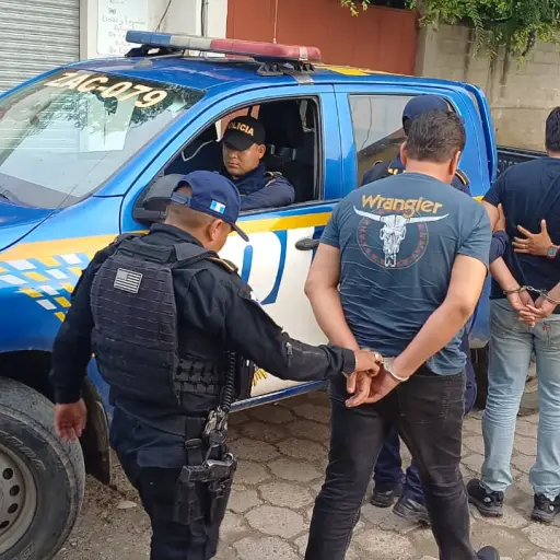 Los detenidos fueron puestos ante un juzgado para resolver su sitaución legal. ,PNC de Guatemala.