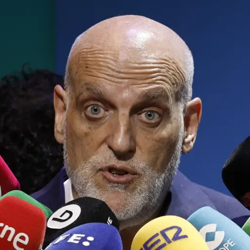 Javier Tebas, presidente de LaLiga, atiende a los medios durante la presentación del documental 