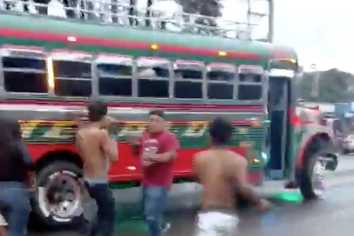 Pelea en Palín., Captura de pantalla video X.