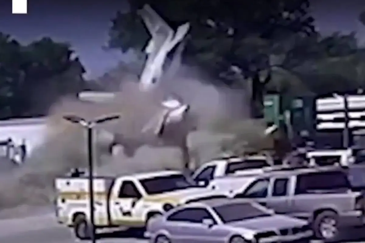 Mortal accidente de avioneta. , Captura de pantalla video X.