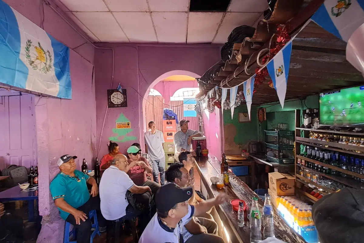 El juego de la selección es seguidor por la afición guatemalteca. , Foto Omar Solís