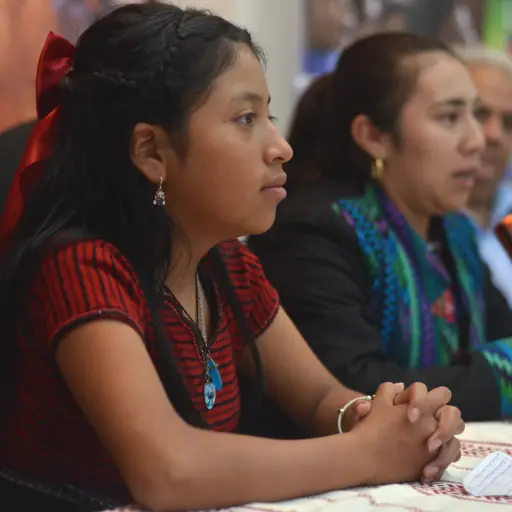  Dulce Vicente, una estudiante de doce años de la fundación Fe y Alegría, participa en una rueda de prensa. ,Foto EFE/ Alex Cruz