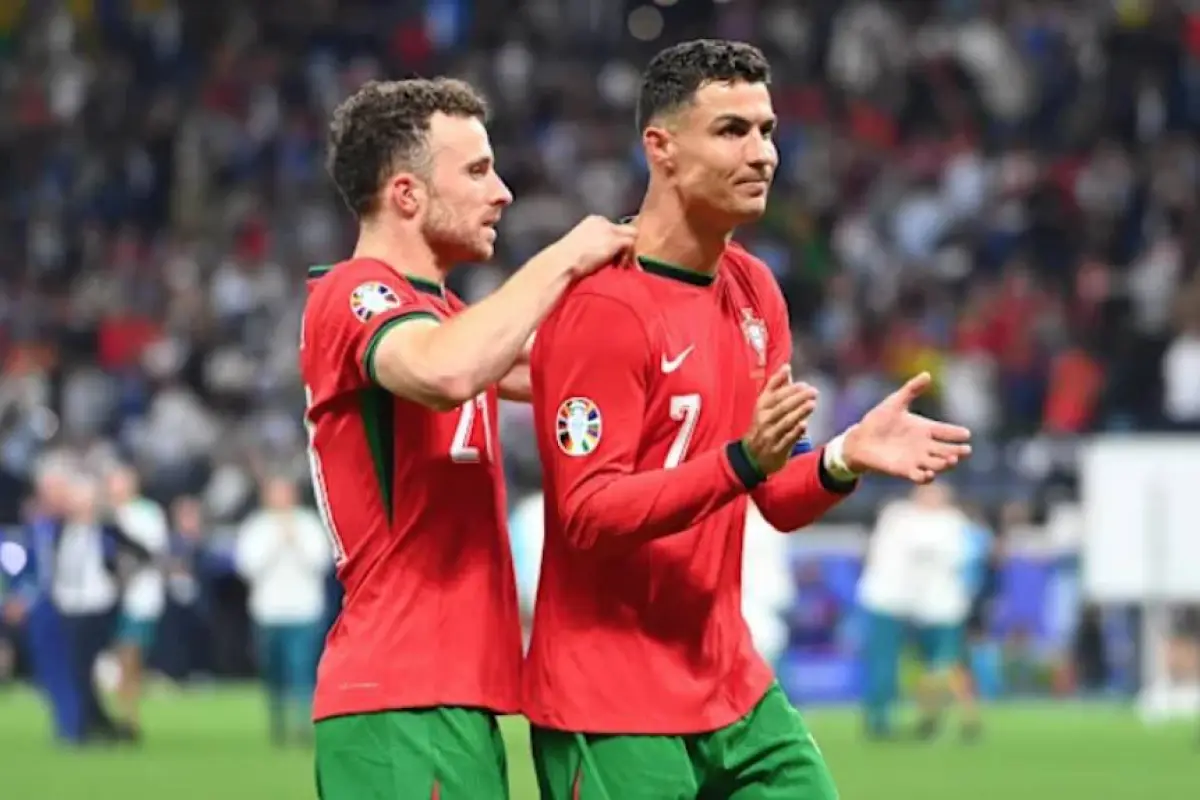 Cristiano Ronaldo junto a Diogo Jota., Redes sociales.