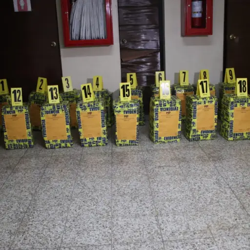 Los paquetes descomisados fueron empacados como evidencia, informó la PNC. ,PNC de Guatemala.