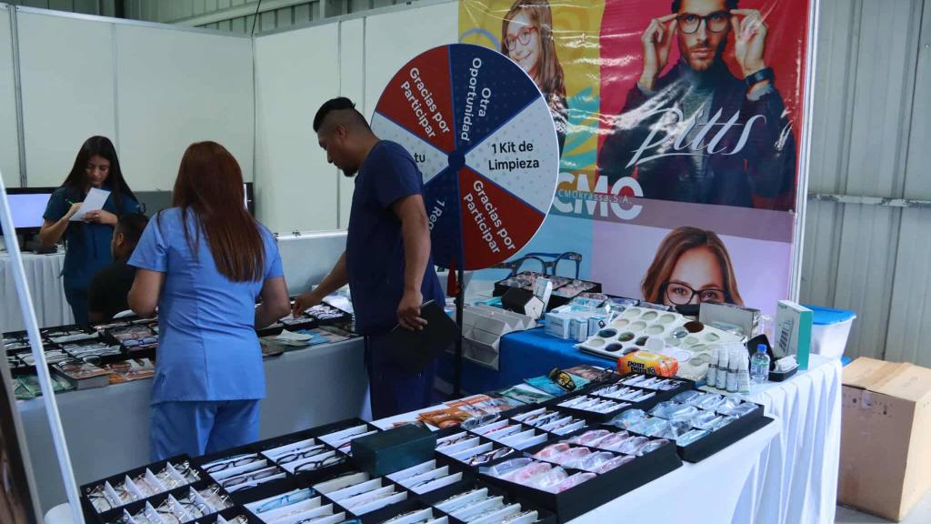 Ofrecen servicios de salud gratis en Parque de la Industria | Álex Meoño
