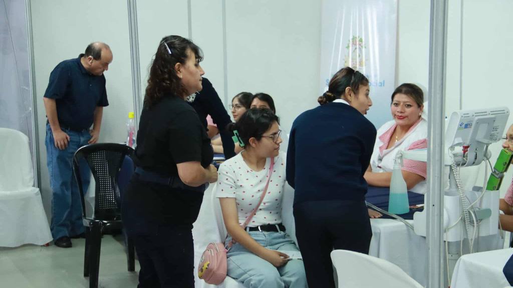 Ofrecen servicios de salud gratis en Parque de la Industria | Álex Meoño