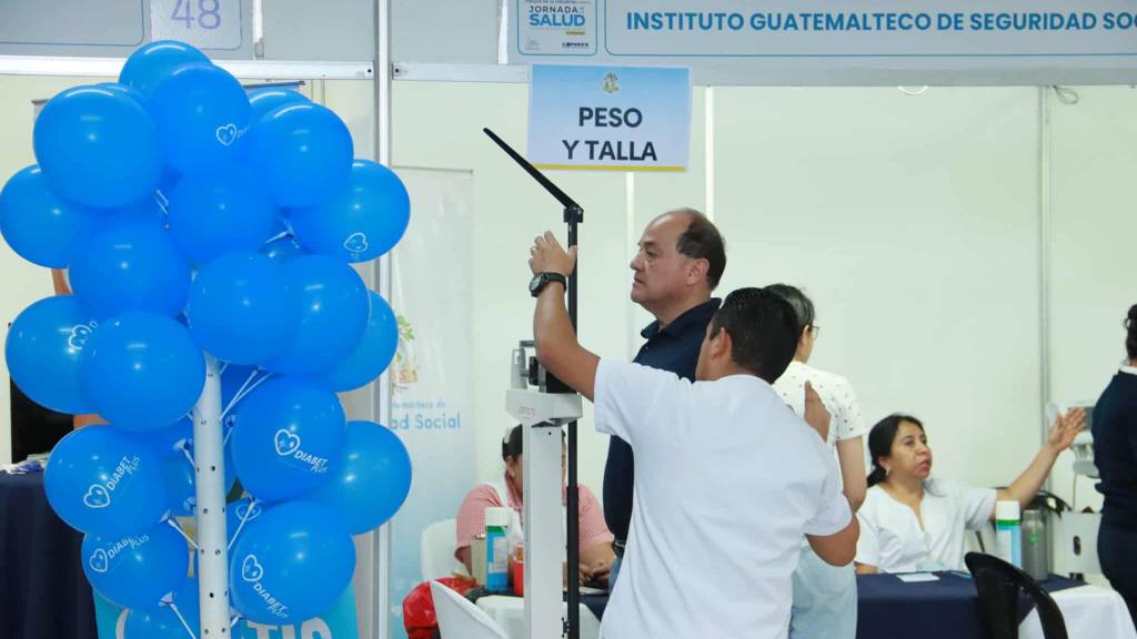 Ofrecen servicios de salud gratis en Parque de la Industria | Álex Meoño