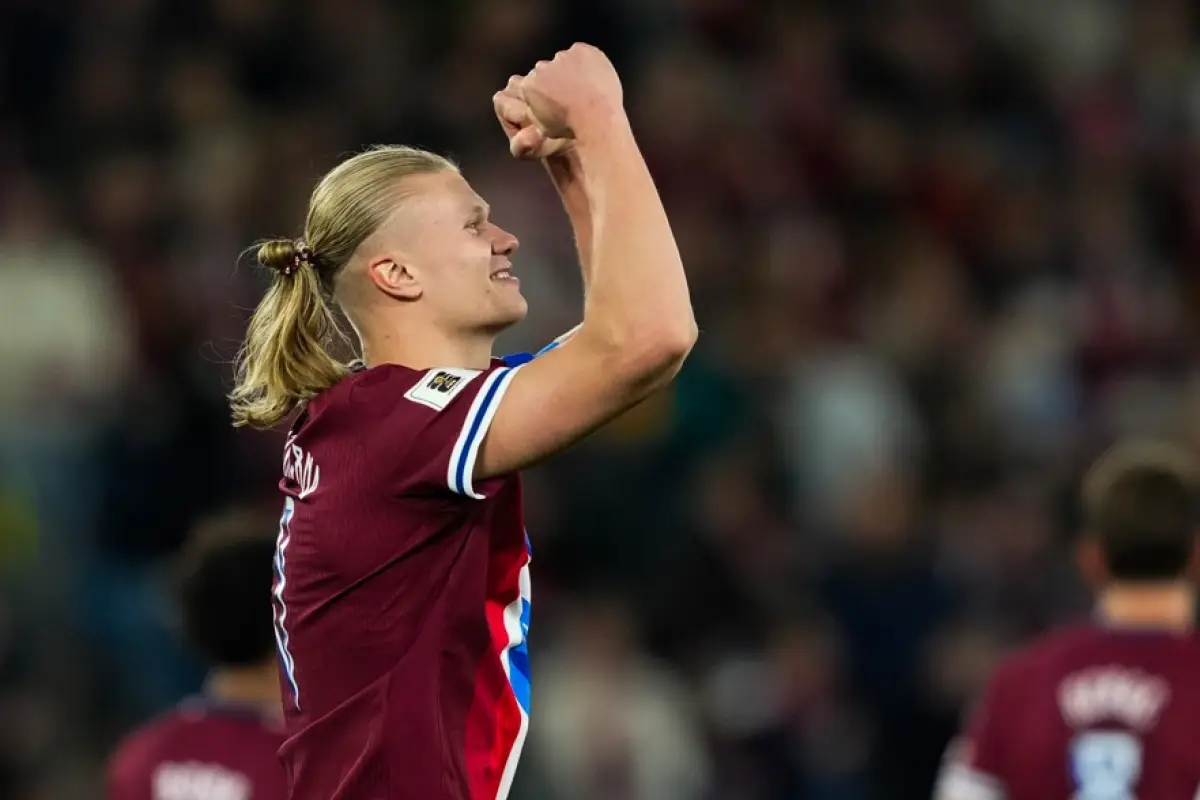Erling Haaland hace triplete ante Israel 