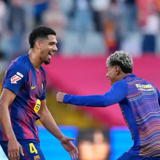 Ronald Araujo da triunfo al Barcelona frente al Girona