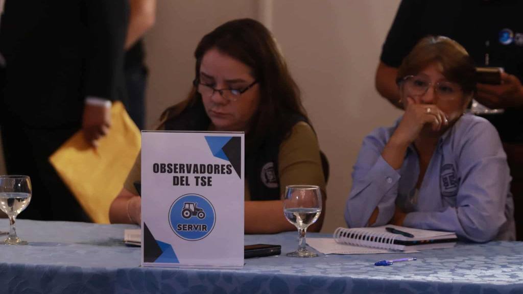 Carlos Pineda asume como secretario general de SERVIR | Álex Meoño