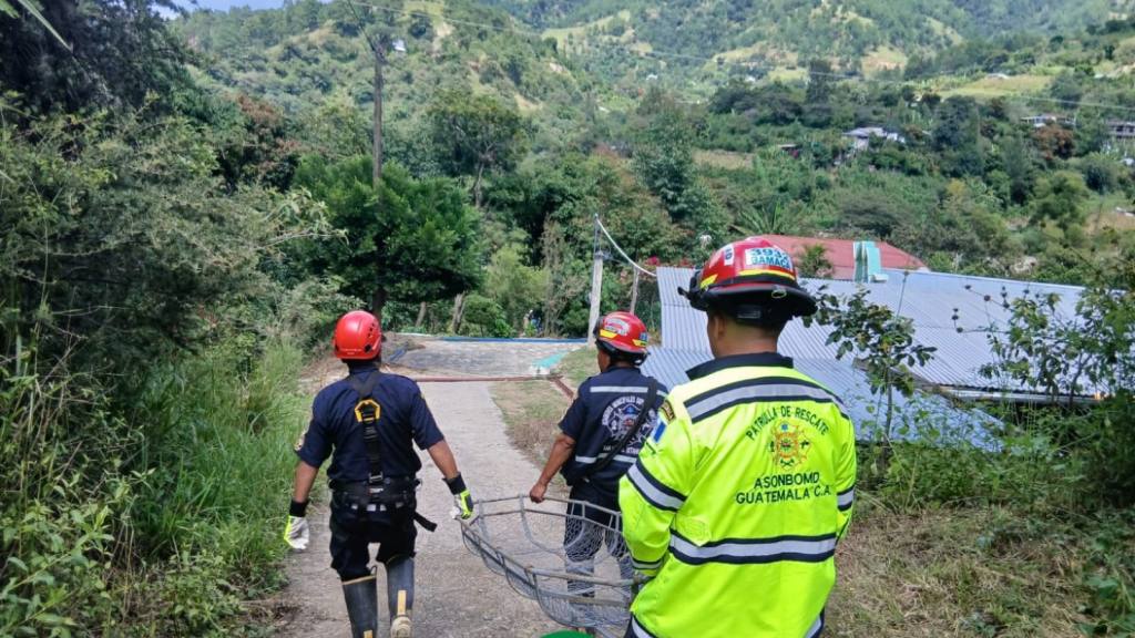 Joven fue arrastrado por río Cuilco cuando sacaba una pelota | Bomberos Municipales Departamentales