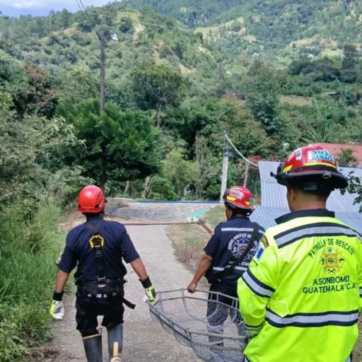 El hallazgo del joven fallecido llenó de luto y dolor a su familia y comunidad. ,Bomberos Municipales Departamentales. 