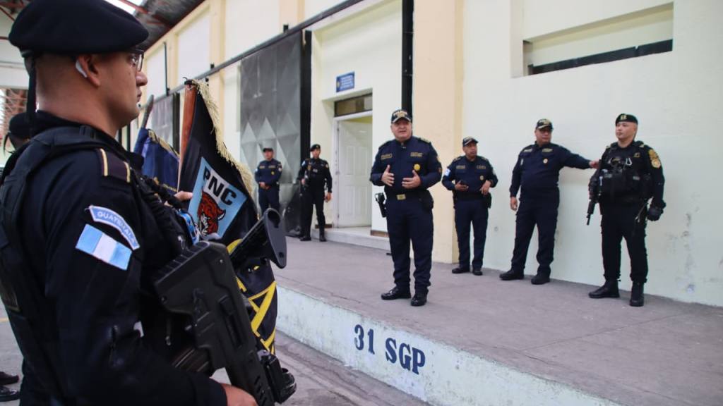 PNC enviará 90 agentes a cinco departamentos para ejecutar recapturas | PNC de Guatemala