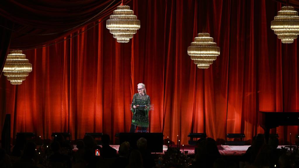 Meryl Streep entrega Premio Albies de José Rubén Zamora | Redes sociales