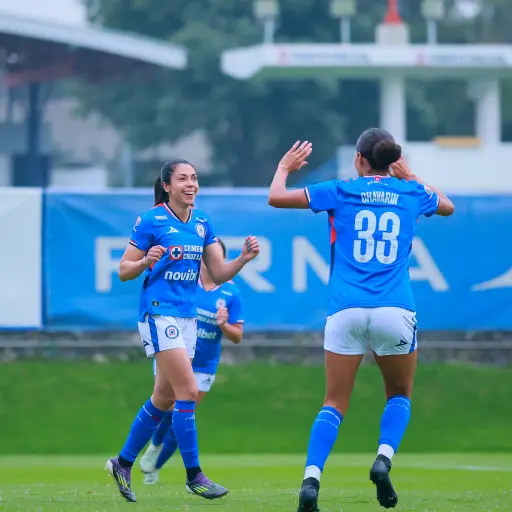 Ana Lucía Martínez volvió a anotar con Cruz Azul - Cruz Azul