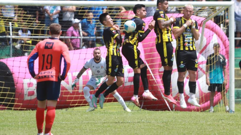 Apertura 2025: Aurora vs. Municipal  | Alex Meoño 