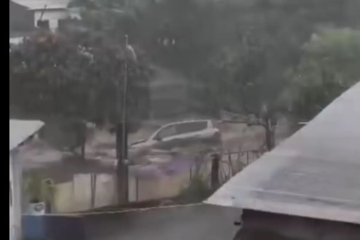 Las imágenes muestran la impresionante fuerza de la naturaleza, por las lluvias recientes., Captura de pantalla. 