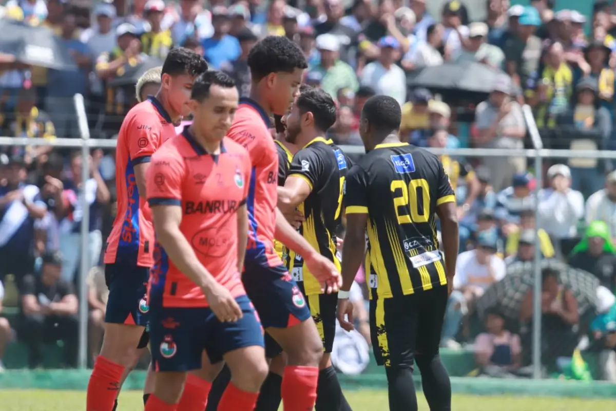 Municipal no pudo mantener su invicto ante Aurora 