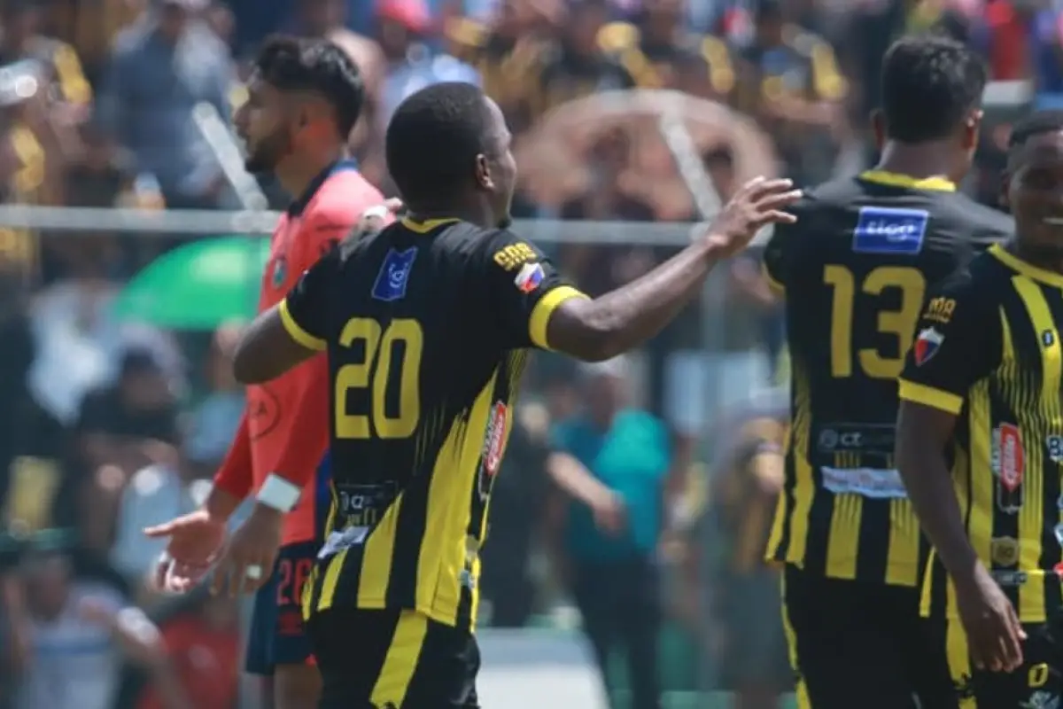 Aurora venció a Municipal con gol de José Vivas
