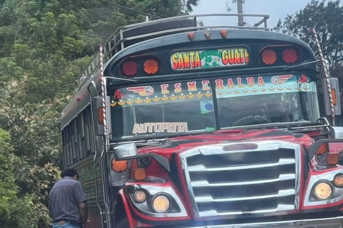 Piloto genera caos en la cuesta de Villalobos., Facebook.