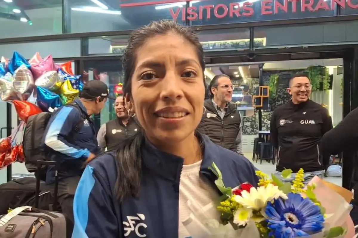Gaby Soto llegó anoche al país tras participación en el Mundial de Ciclismo 2025