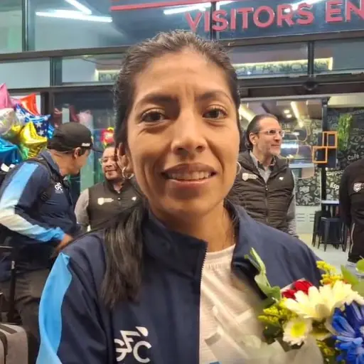 Gaby Soto llegó anoche al país tras participación en el Mundial de Ciclismo 2025