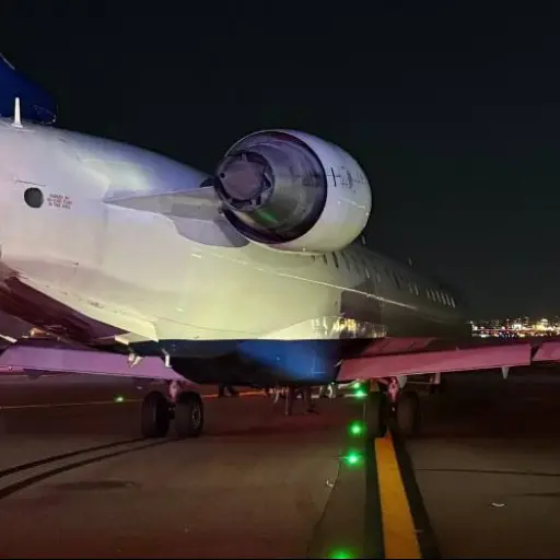 Dos aviones chocan en el aeropuerto de LaGuardia, en Nueva York ,Captura de pantalla de la red social X