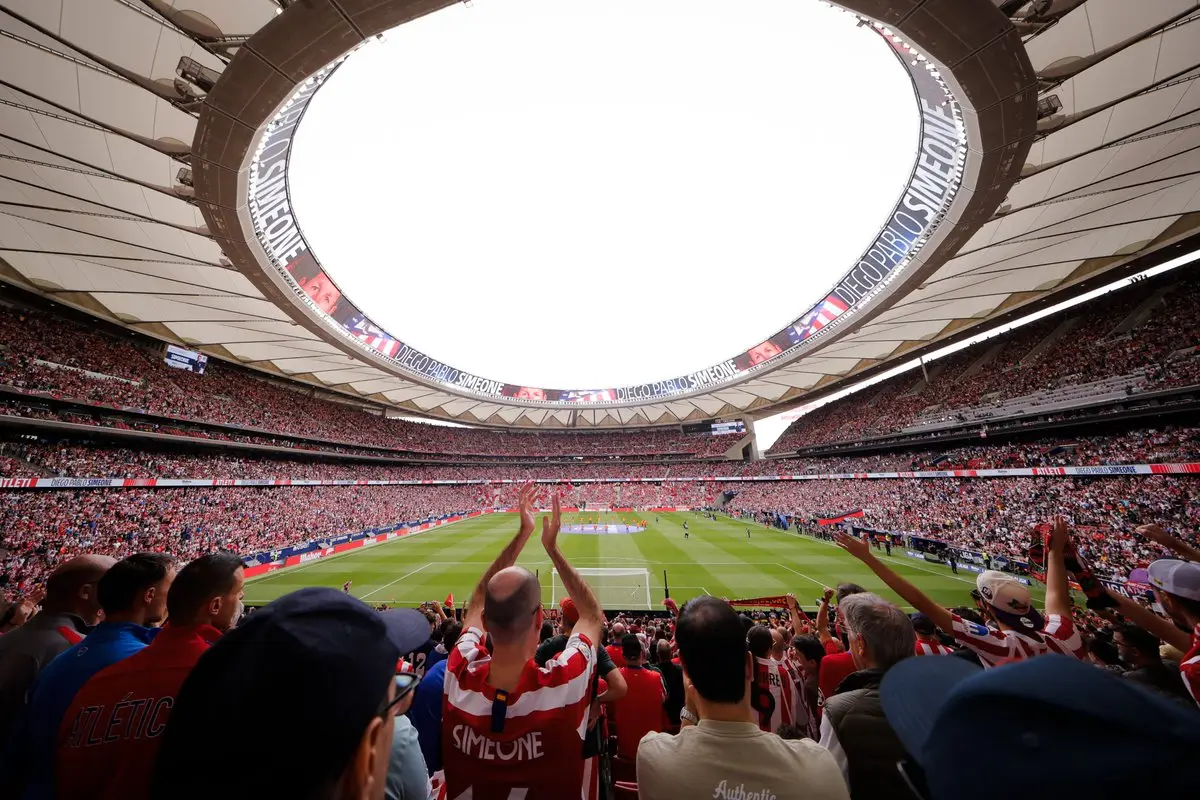 LaLiga presenta una denuncia por insultos en el Estadio Metropolitano - Atlético de Madrid