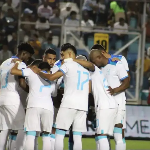 Equipos que pueden clasificar en la fecha FIFA. ,Redes sociales.