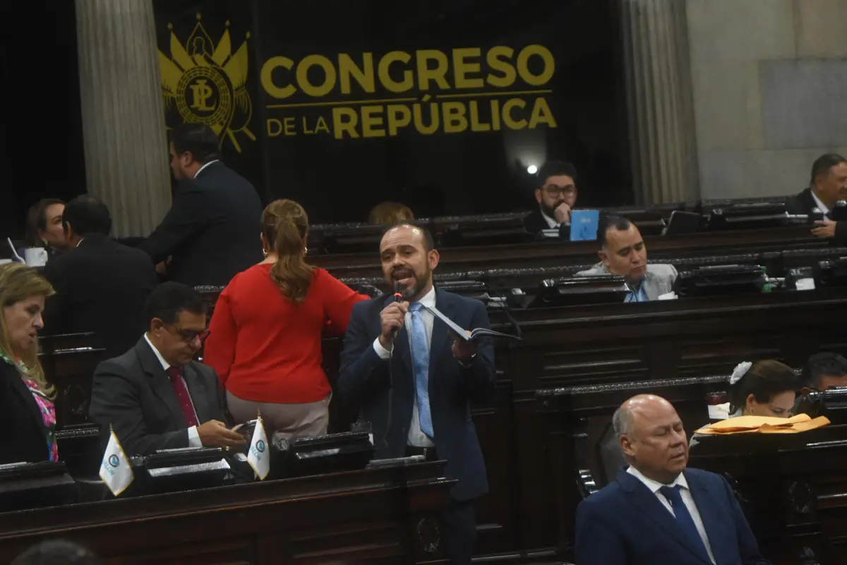 Sesión en el Congreso en la que se conoció el veto presidencial al Decreto 7-2025, el 7 de octubre de 2025., Omar Solís/Emisoras Unidas