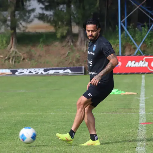 Carlos Estrada, una de las novedades en la Selección de Guatemala - FFG