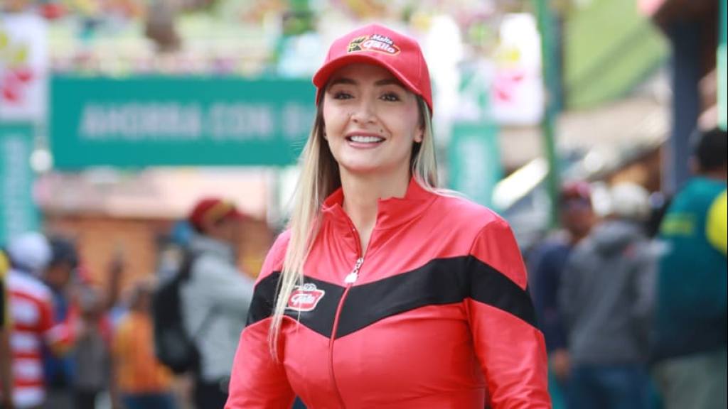 Diana Romero, una colombiana  | Alex Meoño