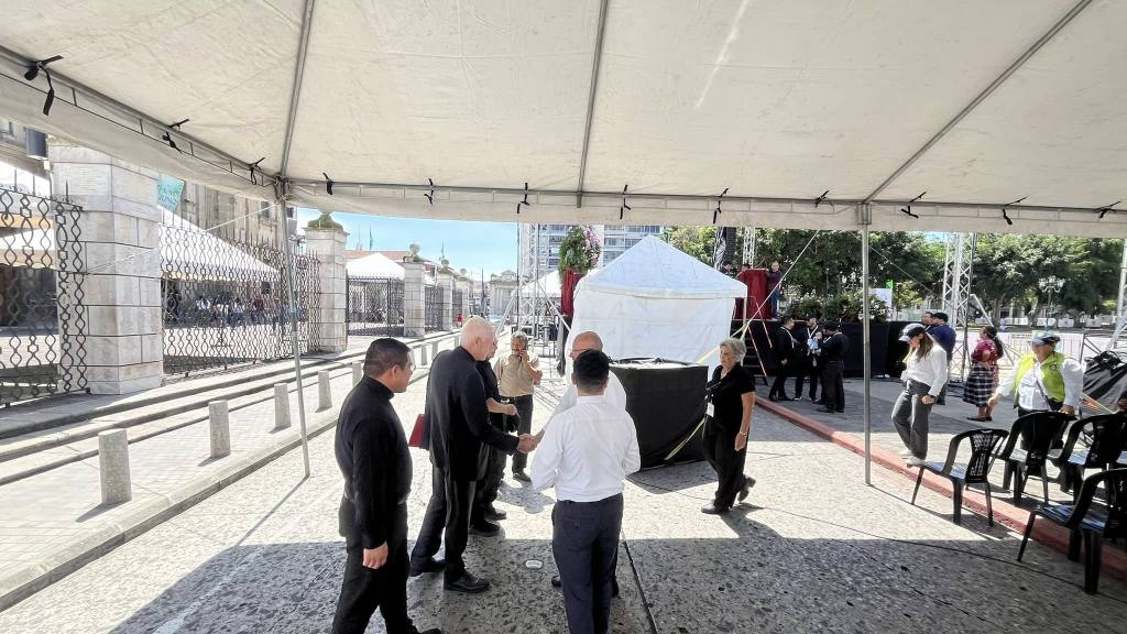 Esperan unas 25 mil personas en Plaza de la Constitución | Arzobispado de Guatemala