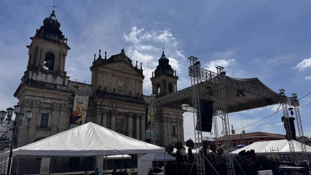 Esperan unas 25 mil personas en Plaza de la Constitución | Arzobispado de Guatemala