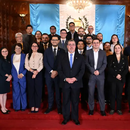 El diputado, Samuel Pérez, emitió un mensaje acompañado de una foto apoyando al mandatario Bernardo Arévalo ,Redes sociales.